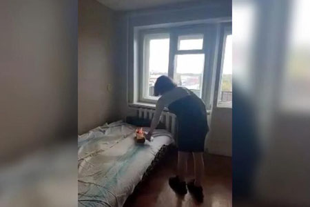 Татаристонда 19 ёшли қиз лайк учун уйини ёқиб юборди