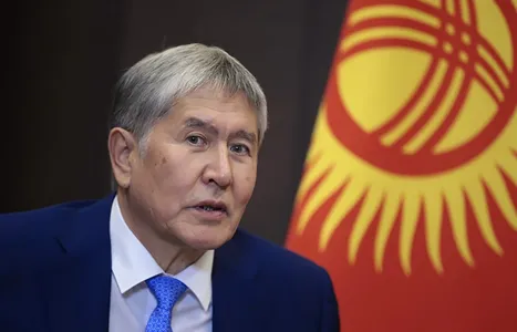 Қирғизистон собиқ президенти оиласи уйдан мажбуран чиқарилди
