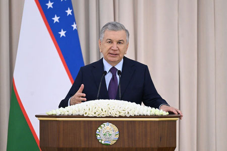Шавкат Мирзиёев Наманганда ҳудудий ривожланиш масалалари бўйича йиғилиш ўтказди