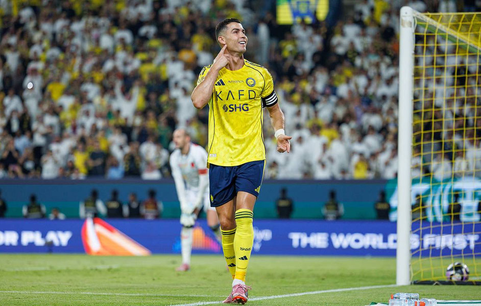 Ronaldu dunyodagi ilk millarder futbolchiga aylandi