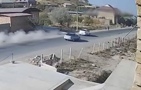 Qashqadaryoda “Cobalt” haydovchisi boshqaruvni yo‘qotib, piyodani urib yubordi