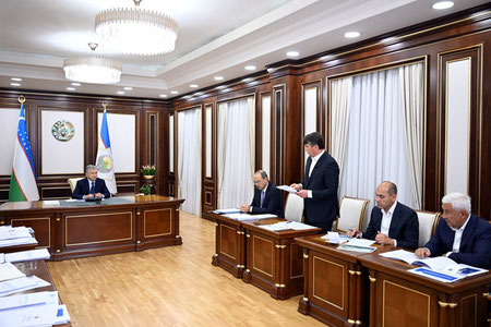 Shavkat Mirziyoyev Toshkentni kompleks rivojlantirish bo‘yicha taqdimot bilan tanishdi