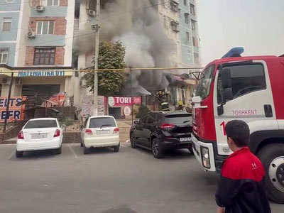 Тошкентда кийим дўкони ёниб кетди