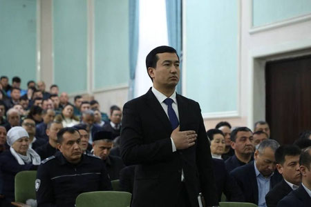 Zoyir Mirzayev Ohangaron hokimini tanqid qilib, ishdan bo‘shatdi