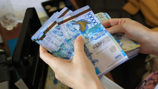 Ўзбекистон Қозоғистондан пул ўтказмалари бўйича етакчи мамлакатга айланди