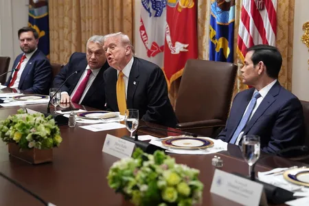 Tramp G20 sammitini “sharmandalik” deb atadi