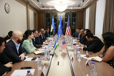 Нью-Ёрк мери Эрик Адамс Ўзбекистонга келди