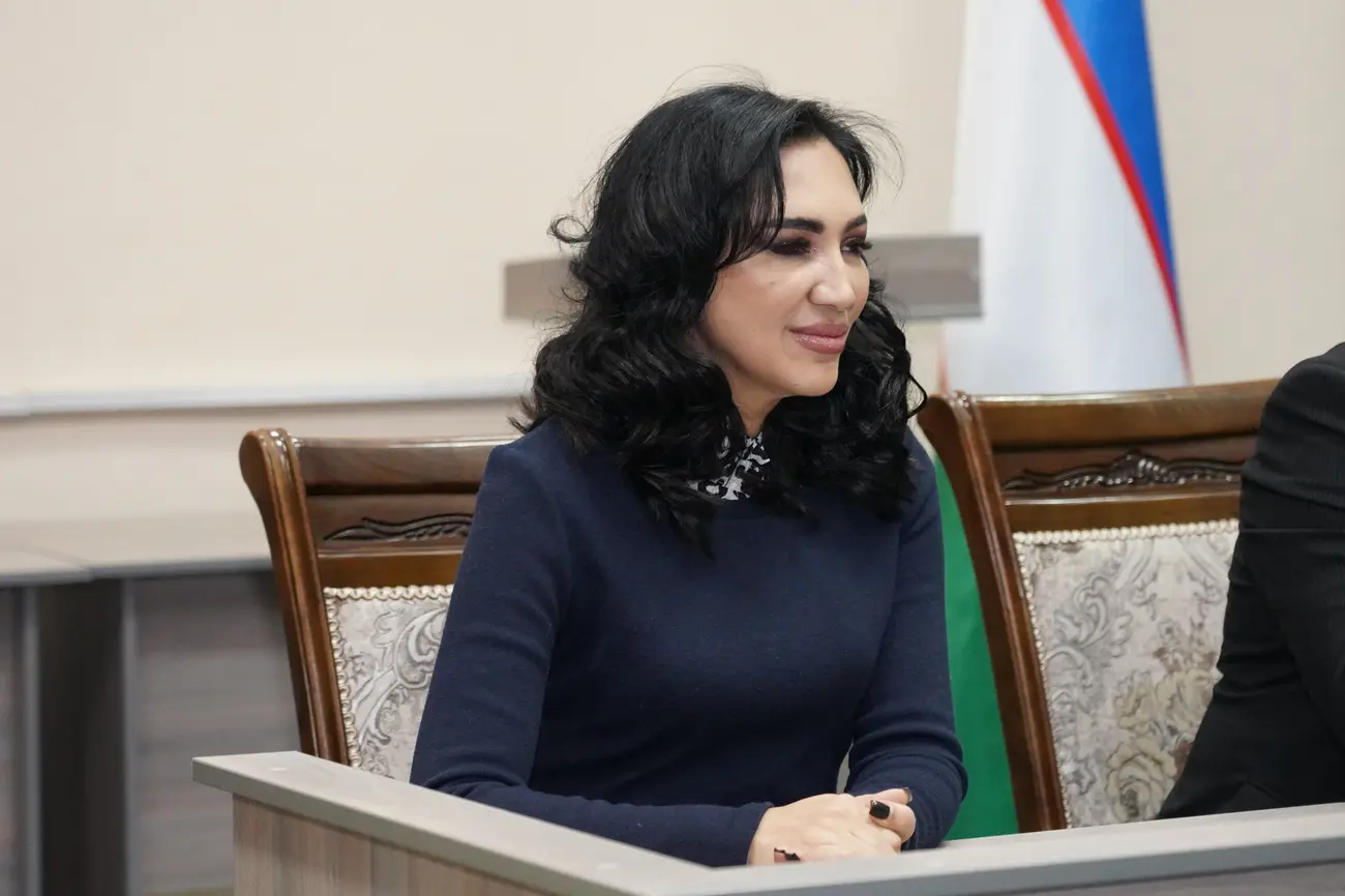 Men xotinimning yuziga tegmoqchiman